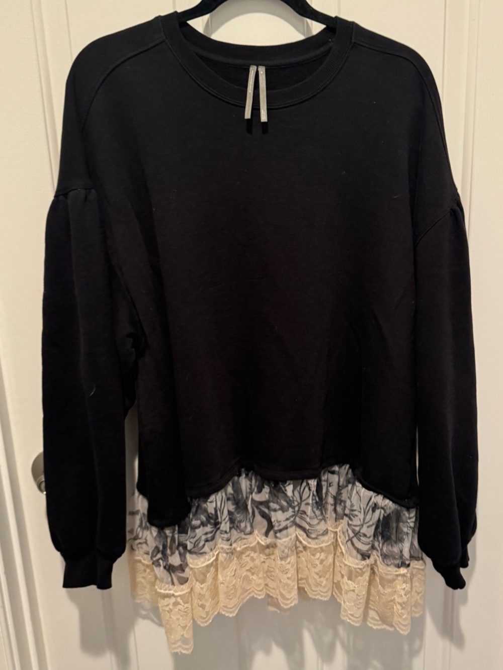 Anthropologie Black Lace-Hem Pullover Tunic Top Size M